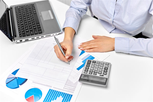 企業(yè)預(yù)算管理成效如何量化，以激勵團隊持續(xù)改進？