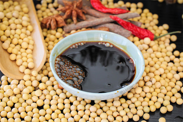 廠商回應(yīng)零添加醬油檢出鎘和砷，相關(guān)企業(yè)有何啟示？