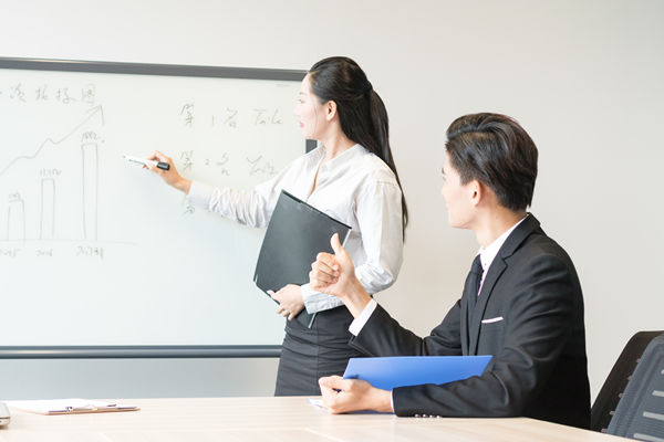 薪酬績效總難平衡，怎樣調(diào)整才能既控成本又激勵員工？